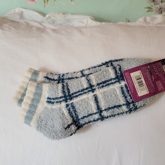 Airplus Aloe Infused Plaid Socks - Picture 5 of 5